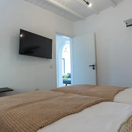 Apellon Mykonos *